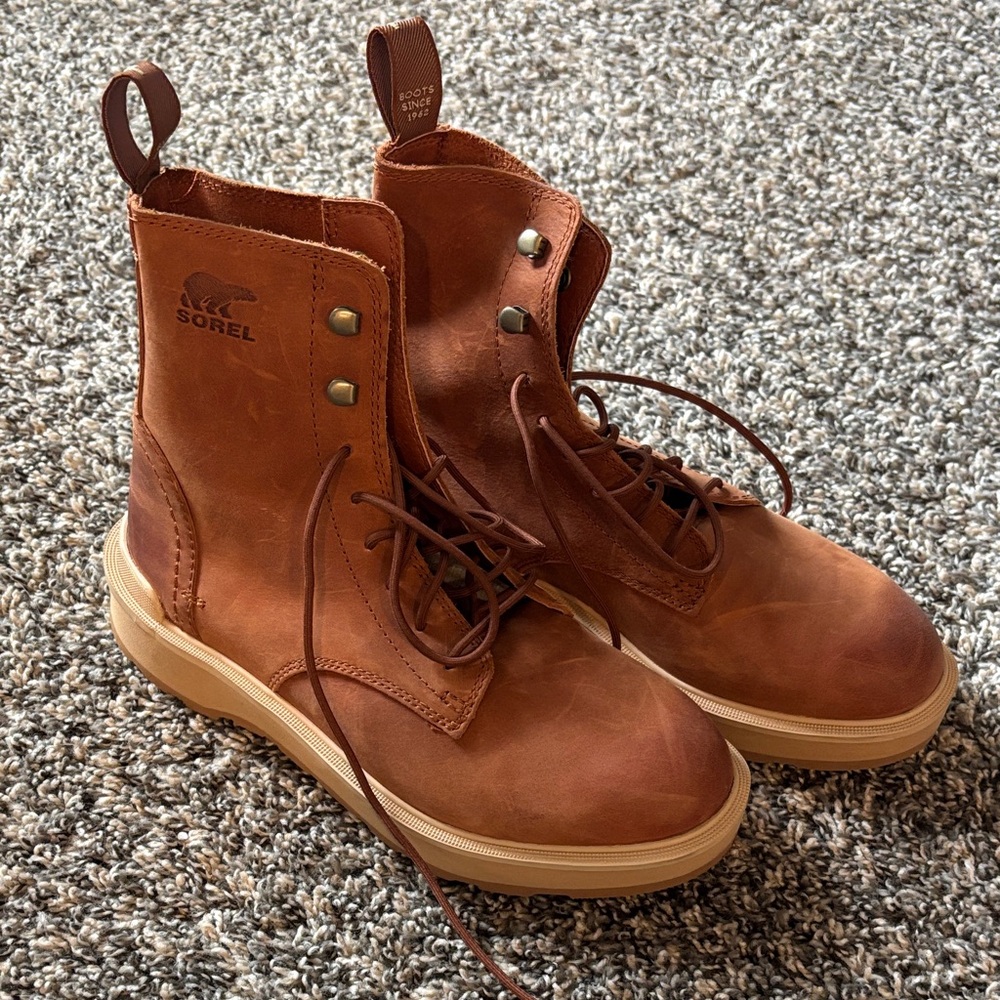 SOREL Women’s Chestnut Brown Leather Lace-Up Boot